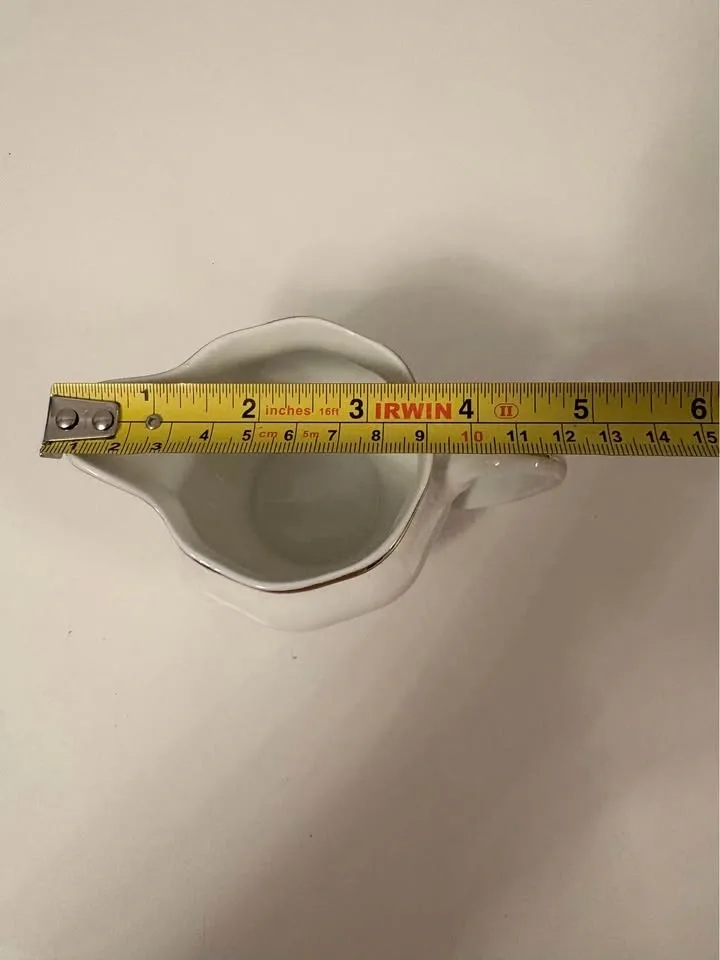 Creamer / Milk Pitcher Gold Trim Porcelain - photo 4