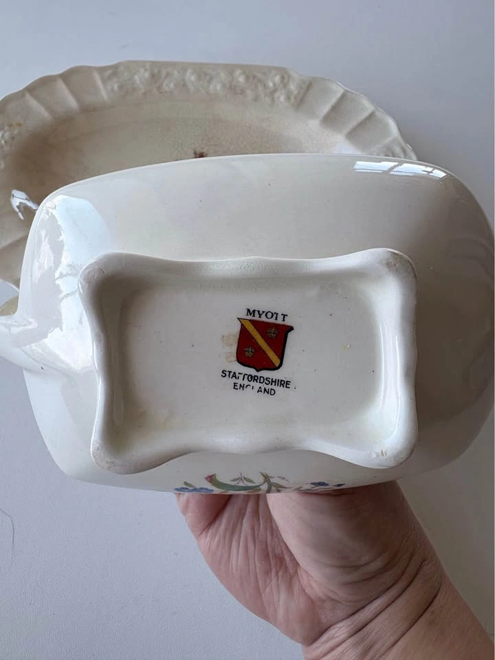 Myott Staffordshire England Gravy Boat with Underplate - photo 4
