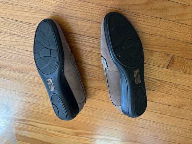 Natural Soul Loafers. Beige. Size 9 - photo 4