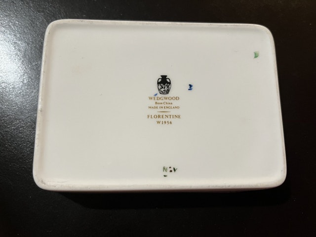 Wedgwood Florentine Trinket Box - photo 4