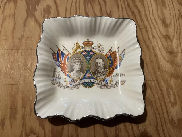 J & G Meakin Jubilee Dish