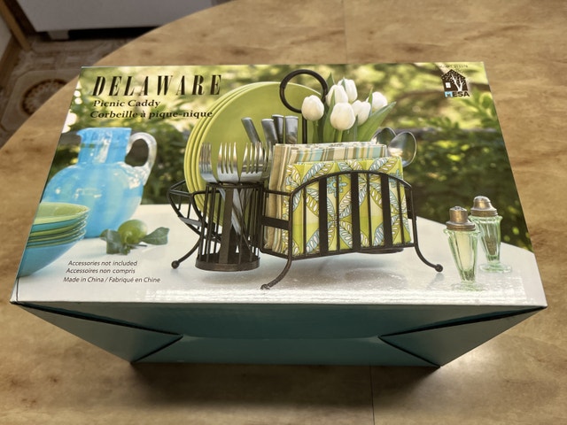 Delaware Picnic Caddy, New in box - photo 2
