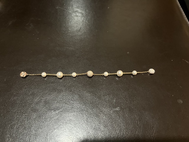 Swarovski Bracelet, 7 inches (length)