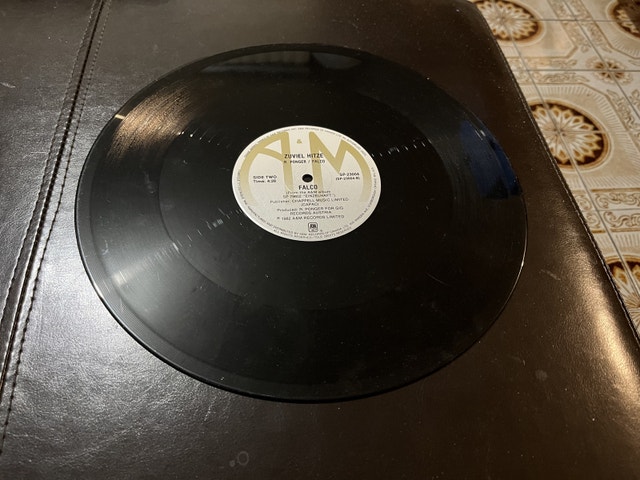Falco Der Kommissar 7 inch Vinyl - photo 3