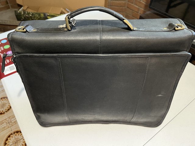 Black leather briefcase, excellent condition - photo 2