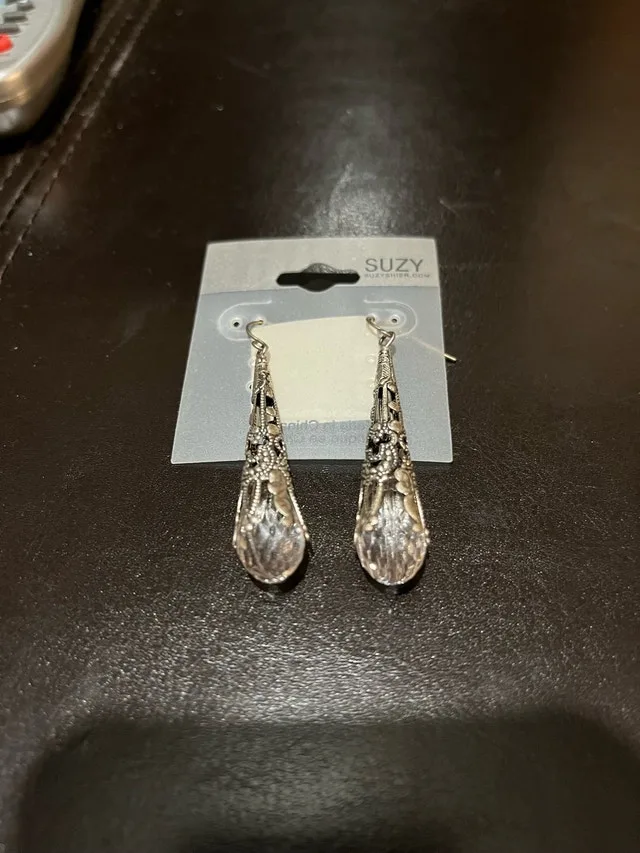 Suzy Shier Earrings