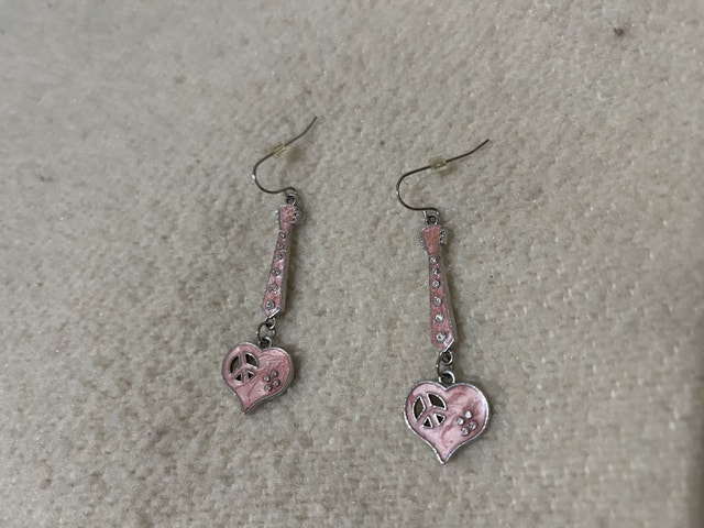 Hard Rock Café Earrings, Pink