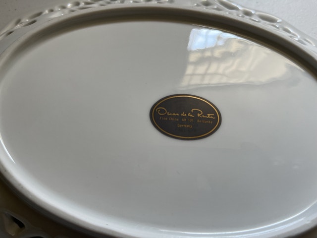 Oscar de la Renta Fine China Decorative Plate - photo 3