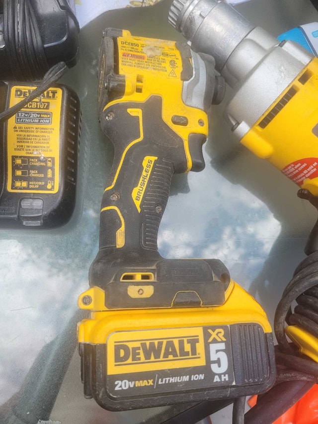 Dewalt DCF850 Impact Driver