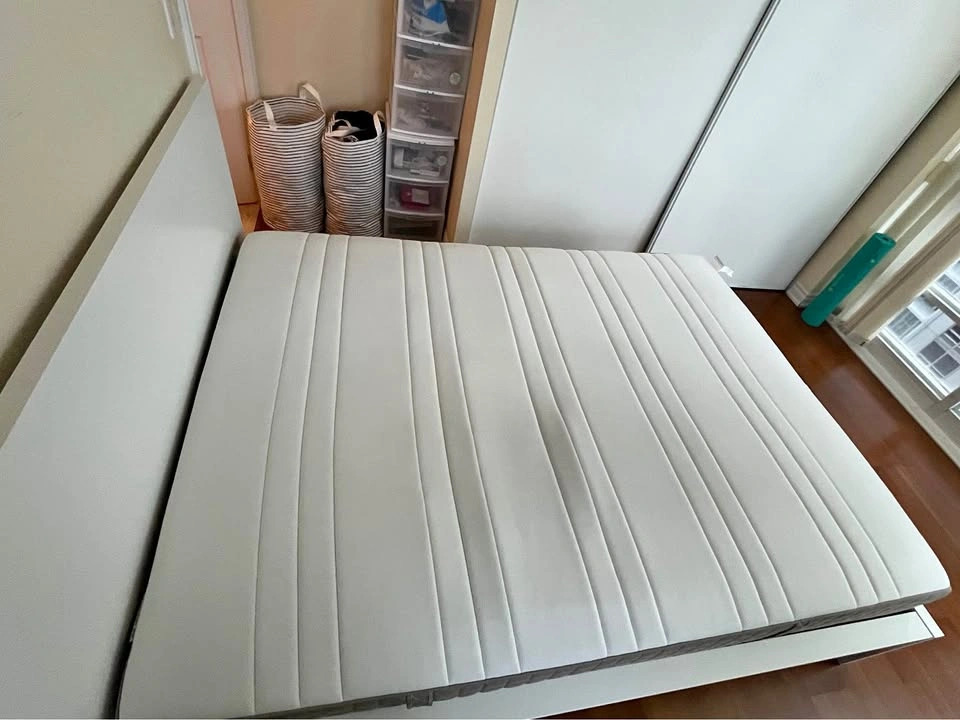 IKEA HAUGESUND Queen Mattress