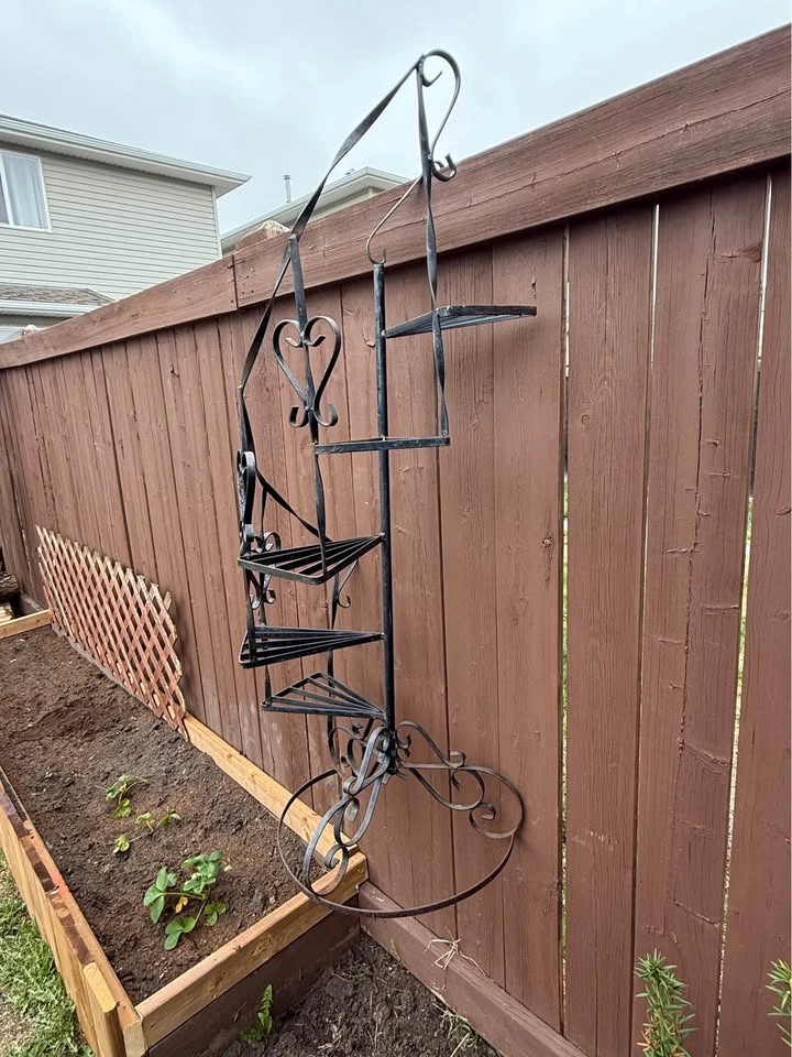 Vintage Wrought Iron Plant Stand / Garden Shelf - photo 3