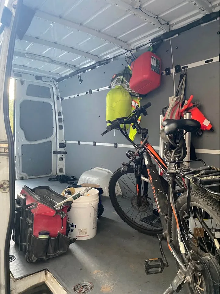 2016 Mercedes-Benz Sprinter 3500 Cargo Van image indicator(7)