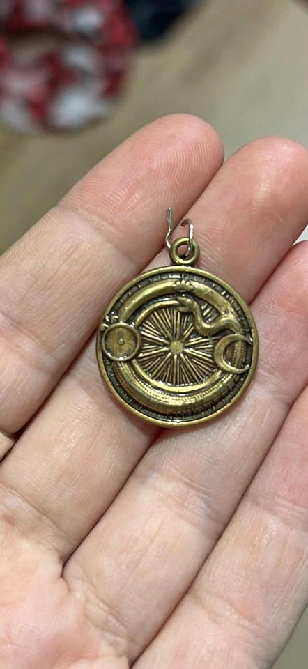 Women’s pendant
