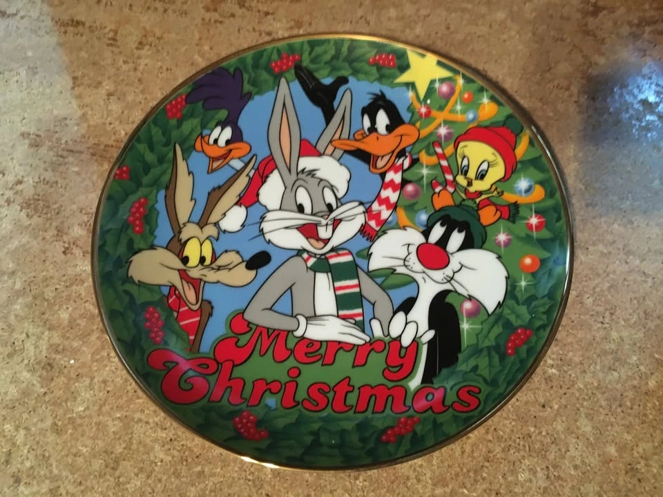 Lot of 2 Looney Tunes Christmas & Mother's Day Plates - photo 2