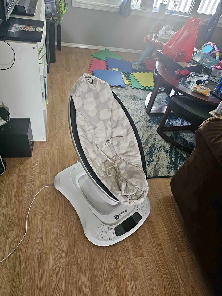 4moms mamaRoo Baby Swing