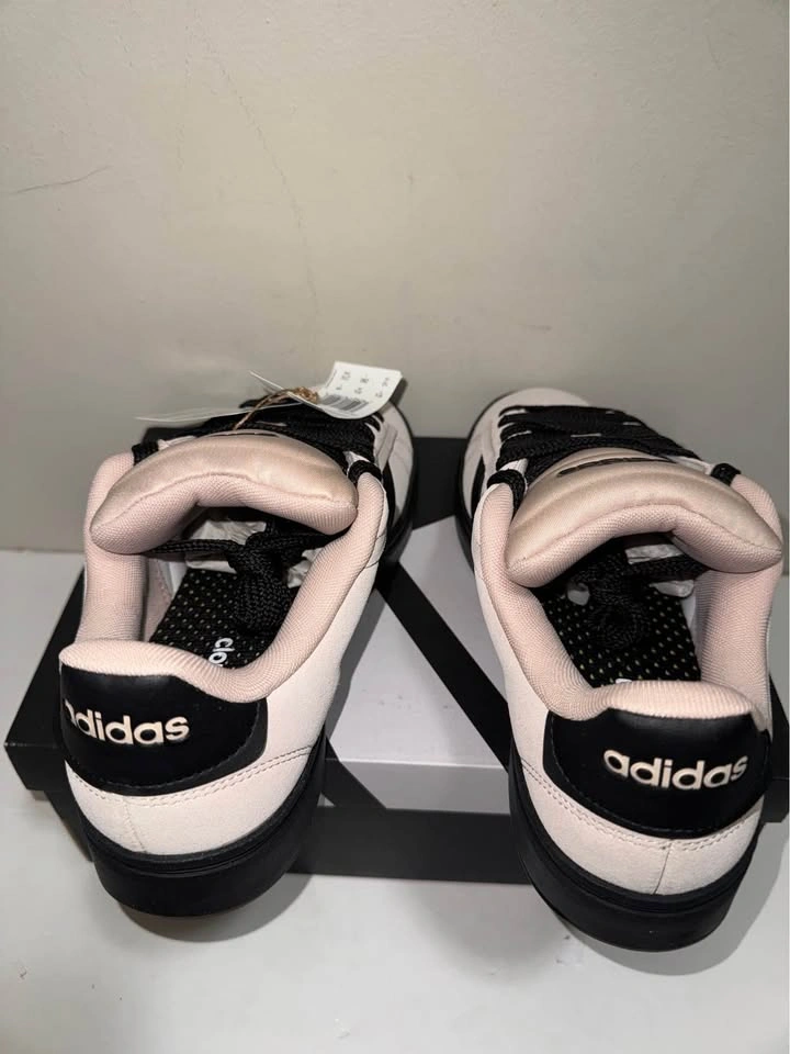 New Adidas Suede Shoes. Size 10 US. Firm price. - photo 5