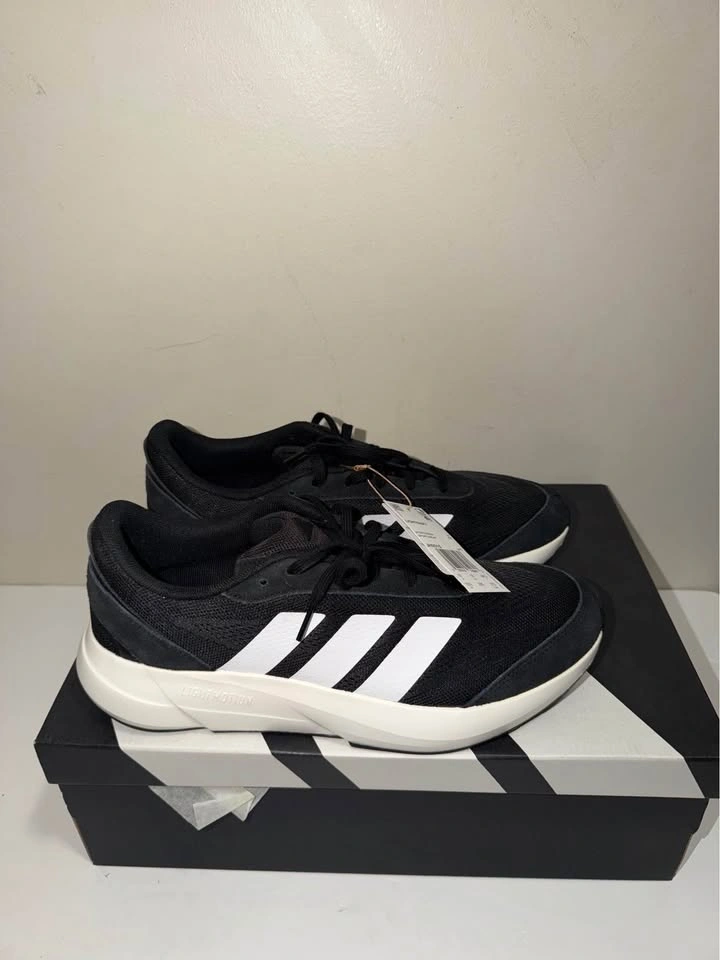 New Adidas Men Running Shoes. Size 10.5 US. Firm price. - photo 2