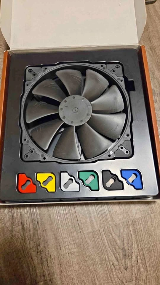 Noctua NF-A20 PWM Chromax 200mm fan
