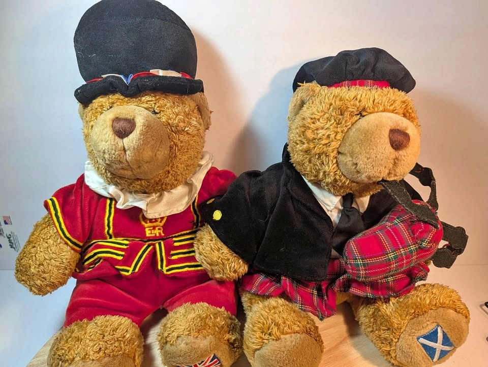 British plush teddy bears by Keel Toys (Beefeater & Piper)