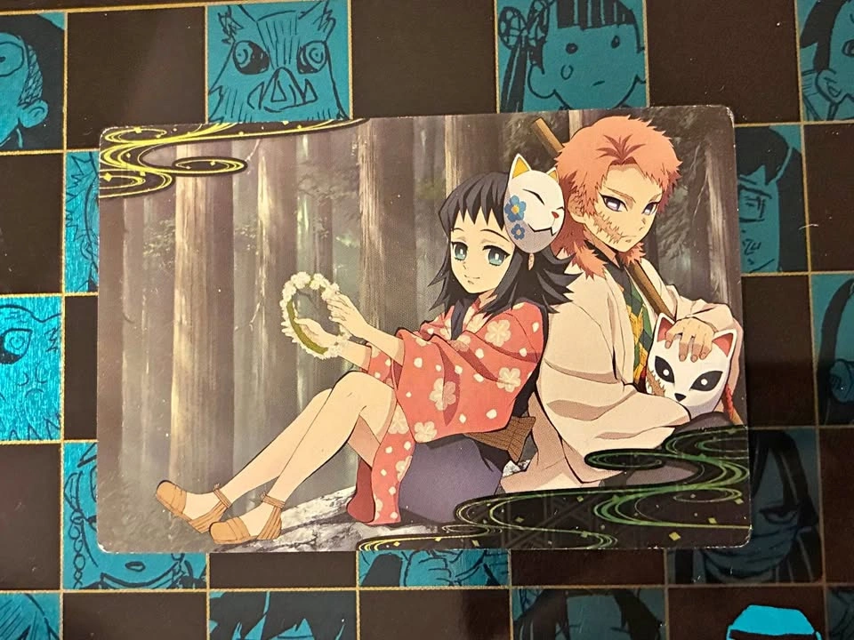 ⚽️ Demon Slayer - Sabito + Makomo collector card!