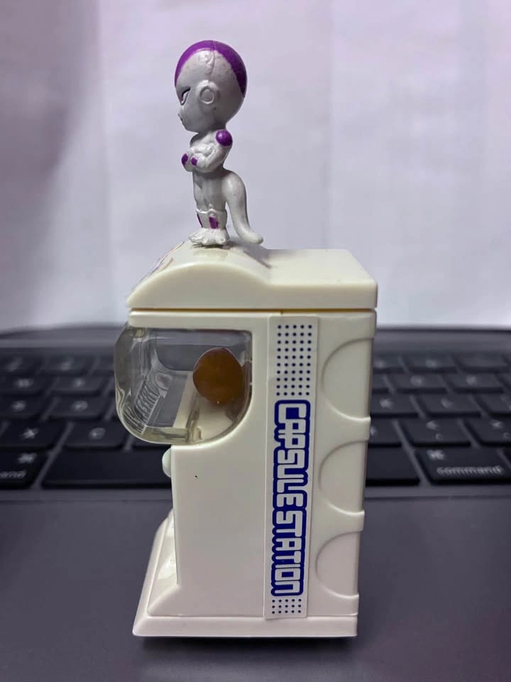 ⚽️ Dragon Ball - Mini Capsule Station BNIP! Freeza - photo 3