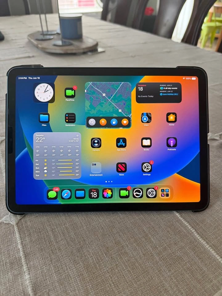 iPad Air 5th Gen with Screen Protector and Case
