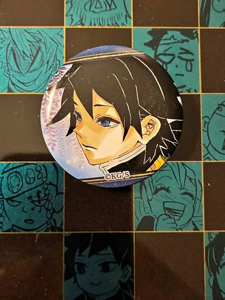 ⚽️ Demon Slayer - Can badge/button, Young Giyu