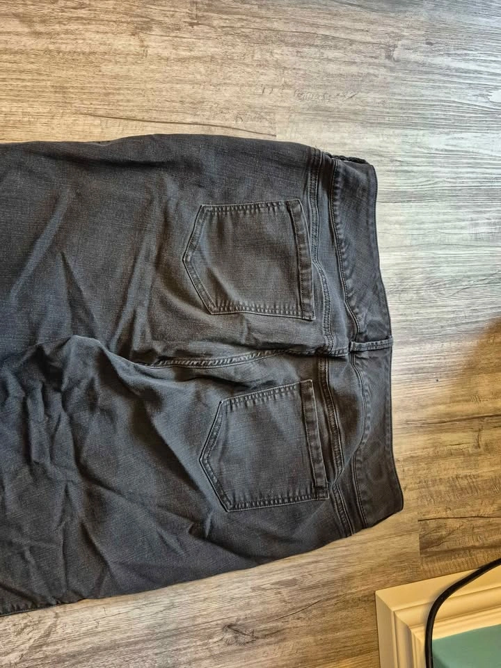 Size 22 Torrid Black Denim Jeggings and DC Jean Shorts - photo 4