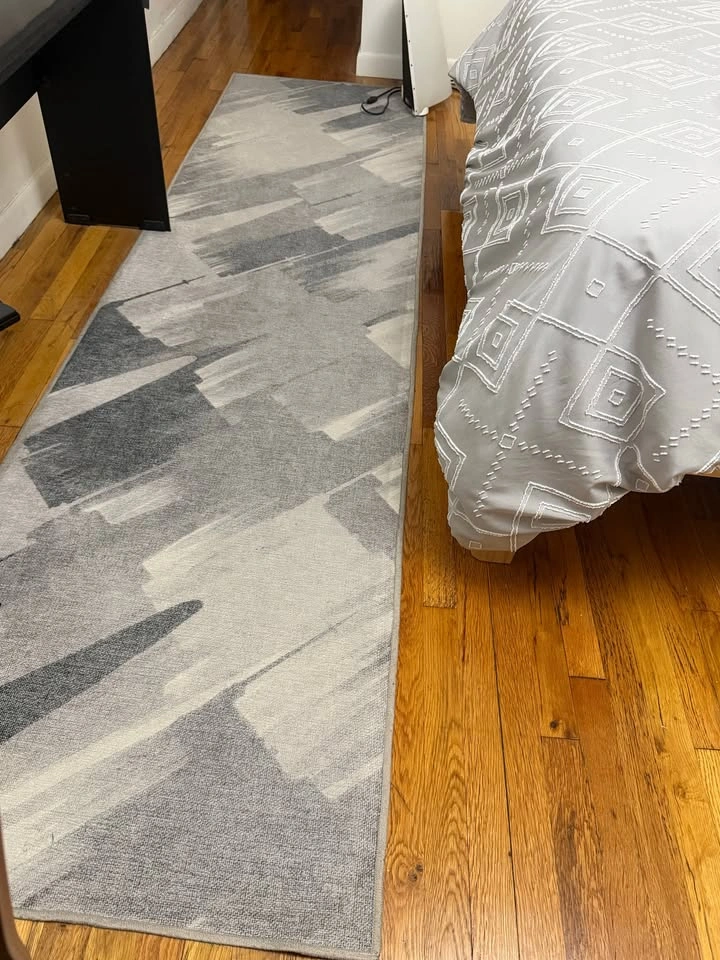 Ruggable Rogue Squadron Grey Rug + Pad System 2.5'x10' - photo 2
