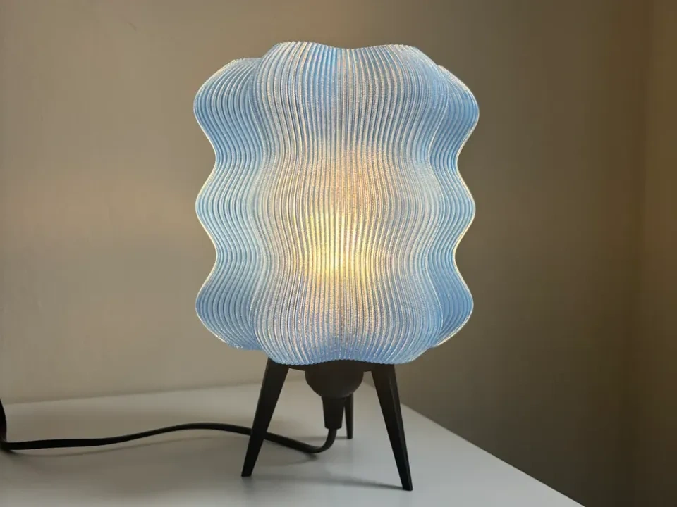 3D Printed Wavy Lamp Modern Minimalistic - photo 2