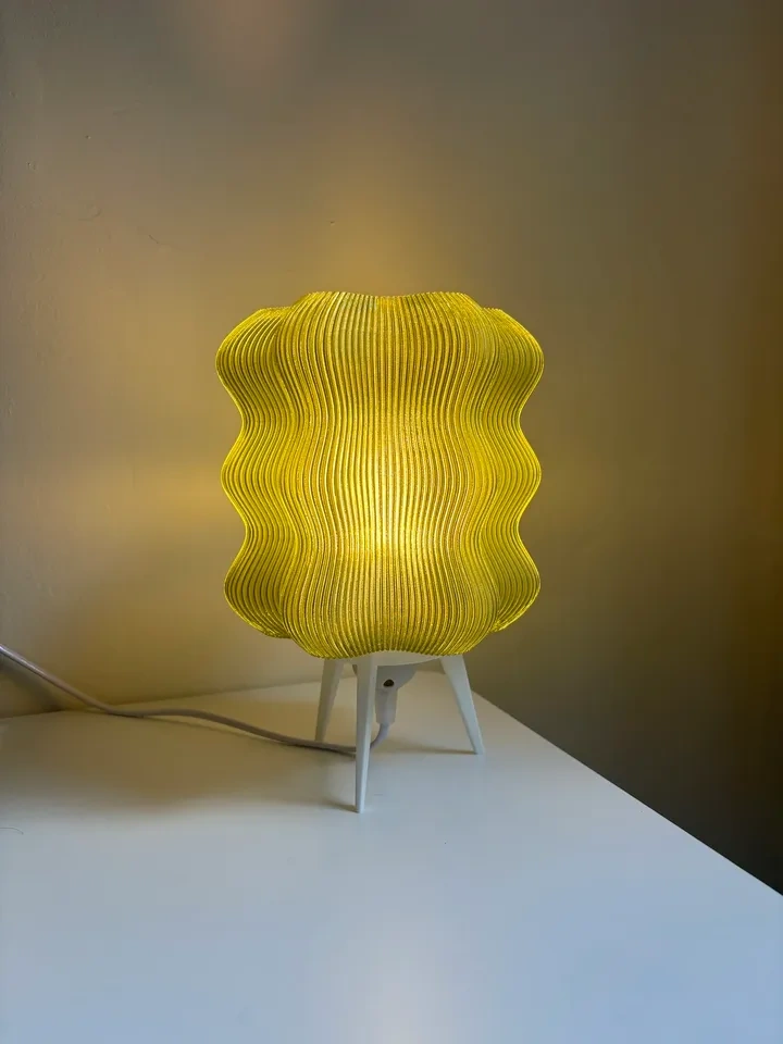3D Printed Wavy Lamp Modern Minimalistic - photo 4