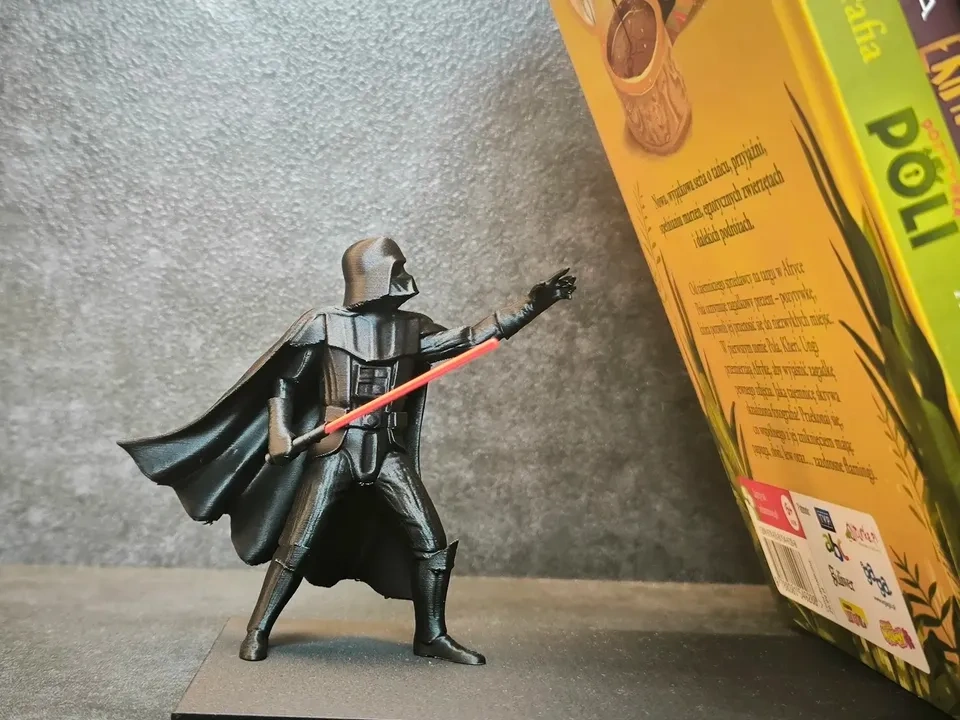 3D Printed Darth Vader Bookend / Shelf Decor - photo 2