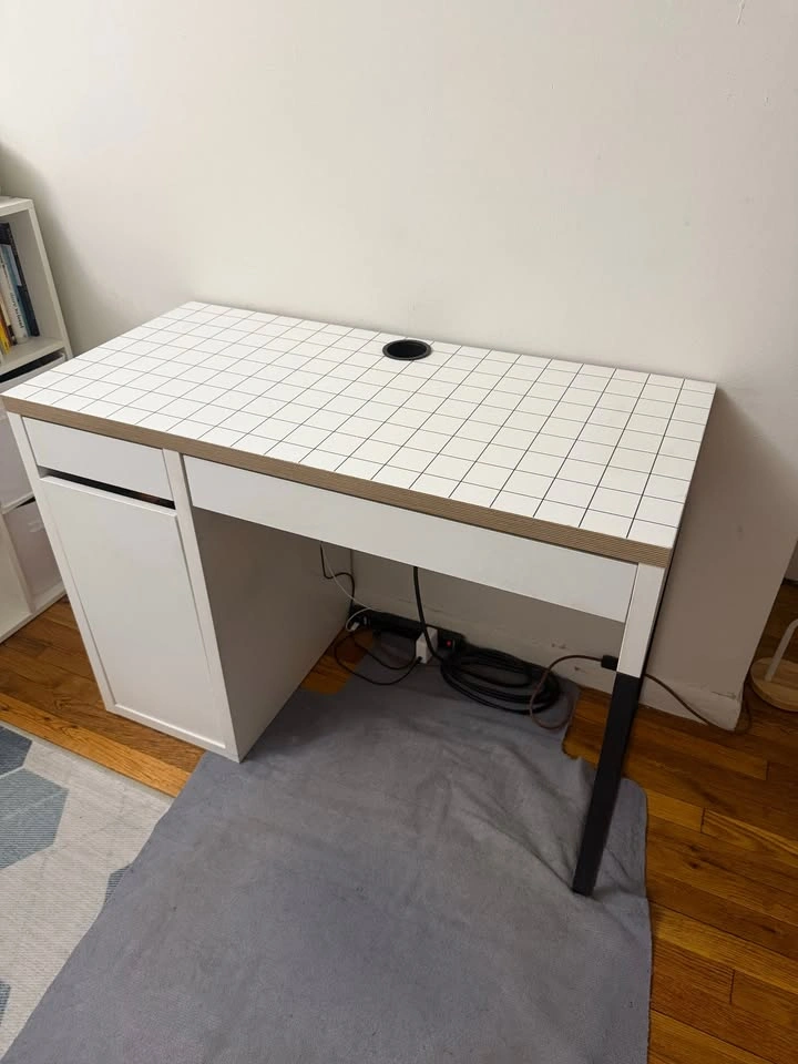 MICKE Desk, white/anthracite, 41 3/8x19 5/8 " - photo 2
