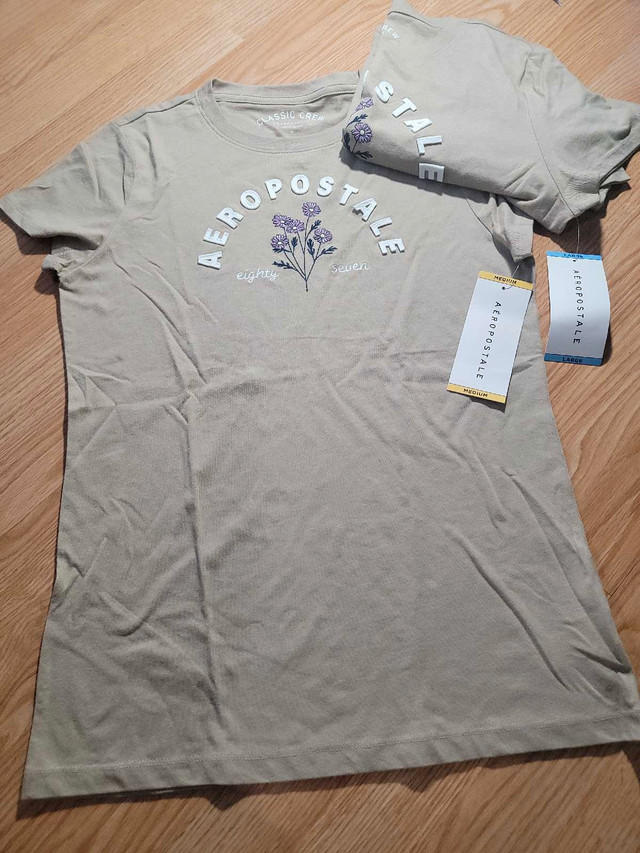 Aeropostale T-shirt. Ladies size medium