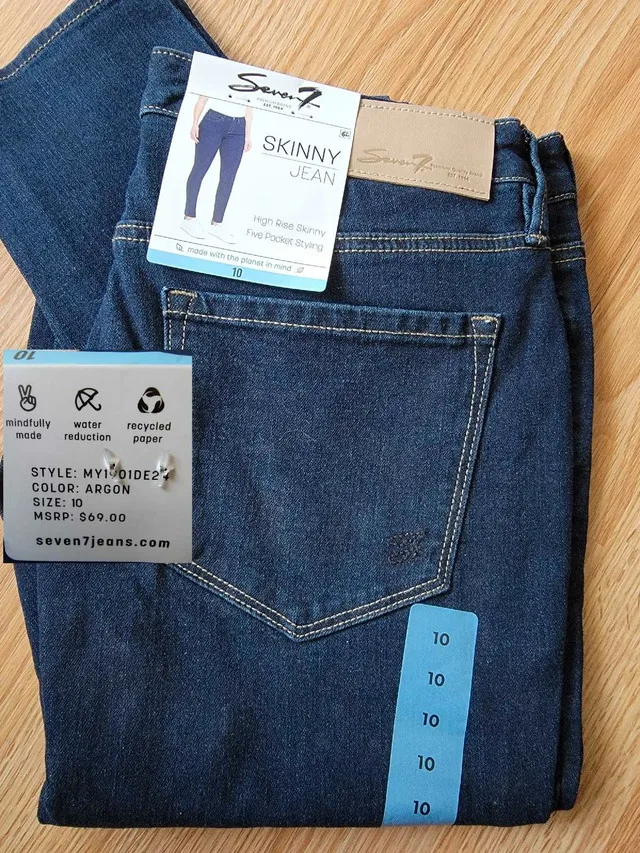 Seven7 Jeans image indicator(4)