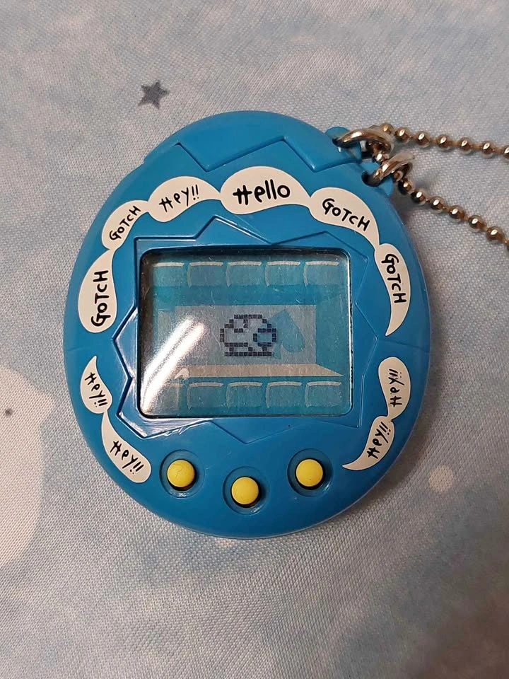 ⚽️ Vintage 1997 Tamagotchi - Blue Osutchi
