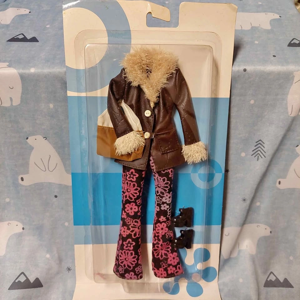 ⚽️ Vintage Barbie - NOC Pleather Fur Trimmed Jacket Outfit