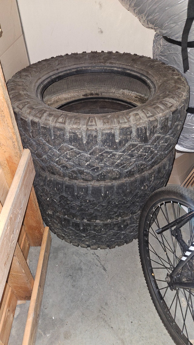 NEW Set of 4 Kenda Klever M/T2 LT285/60R20 Load E Mud Tires