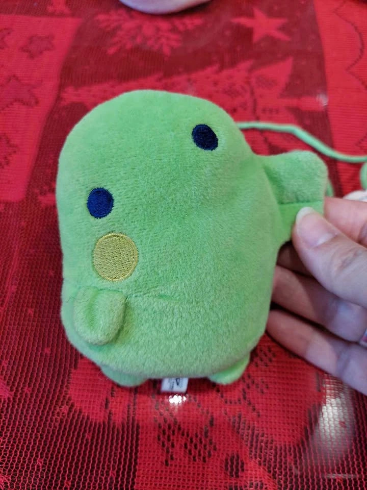 ⚽️ Vintage Tamagotchi Plush Windowed Device-Pouch - Kuchipatchi