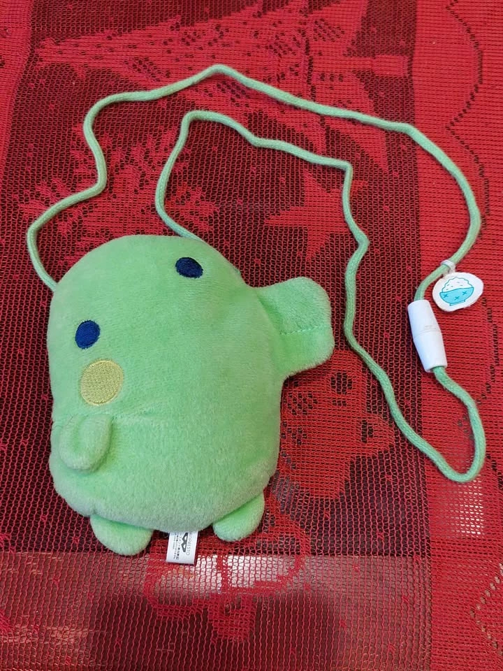 ⚽️ Vintage Tamagotchi Plush Windowed Device-Pouch - Kuchipatchi - photo 2
