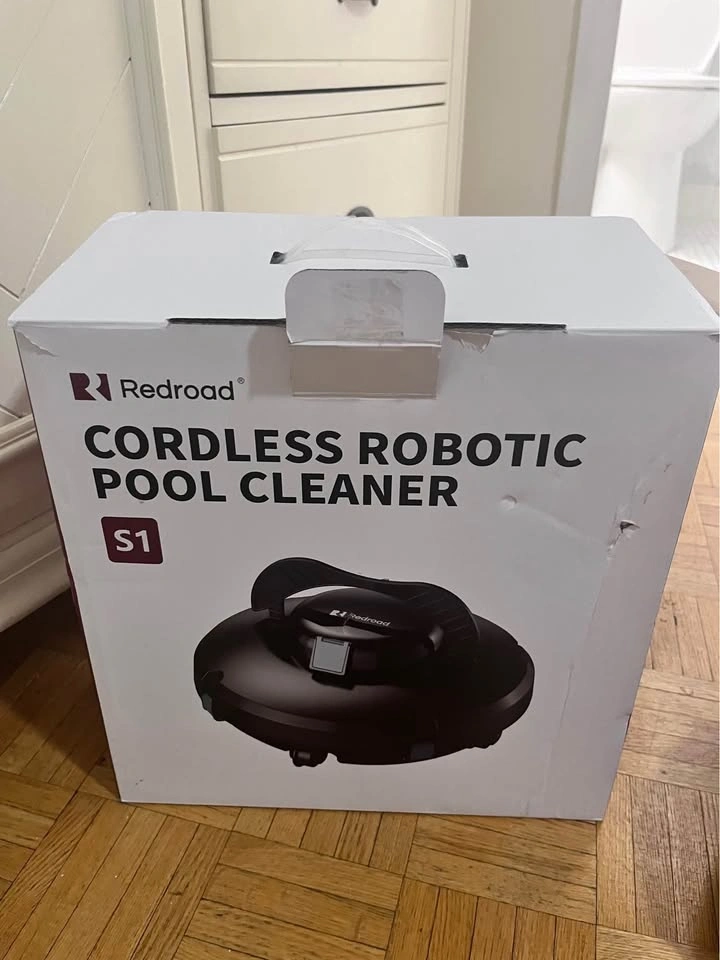 Robot pool vacuum - photo 2