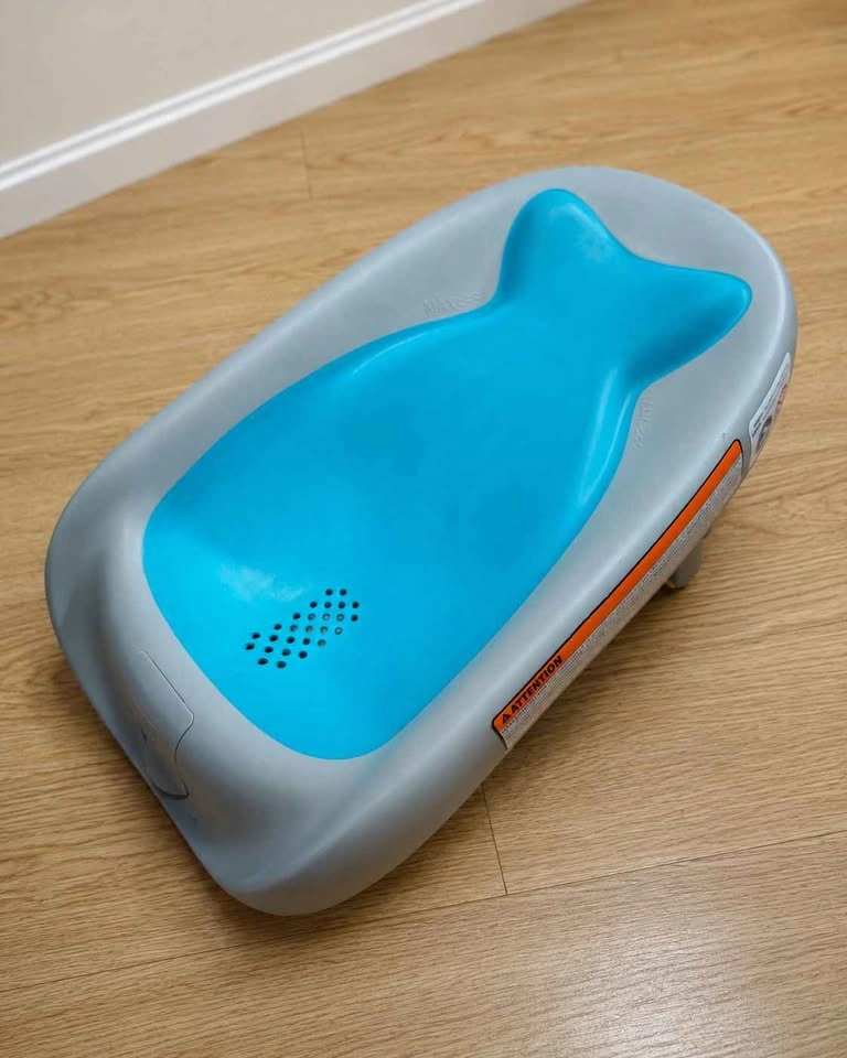 Fisher-Price Whale of a Tub Baby Bathtub - photo 2