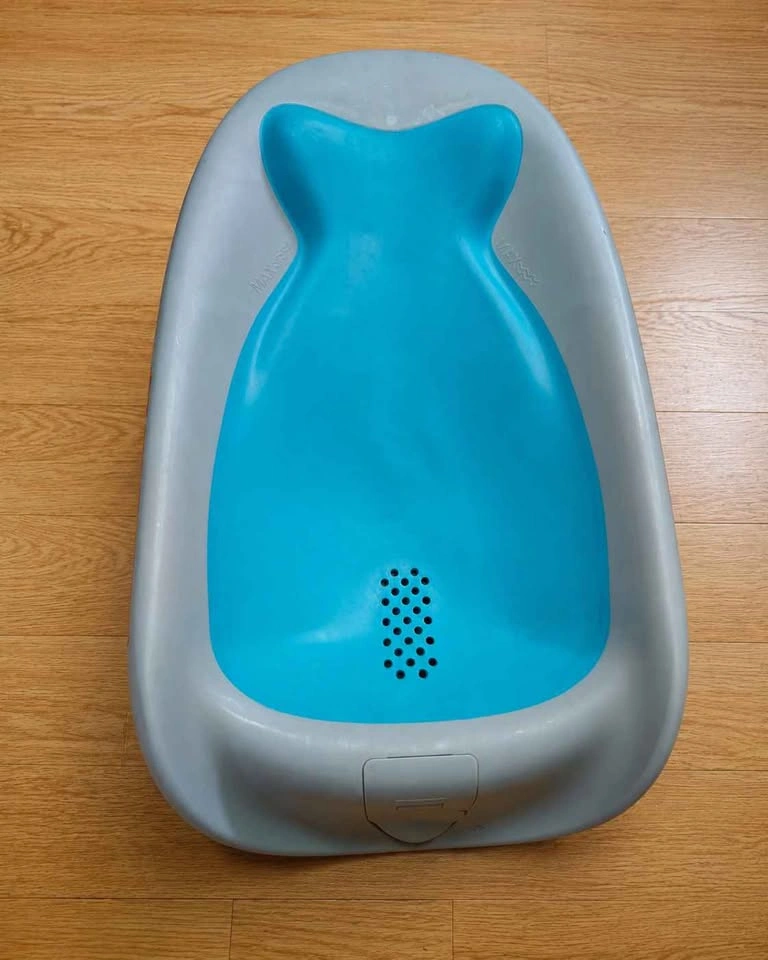 Fisher-Price Whale of a Tub Baby Bathtub - photo 3