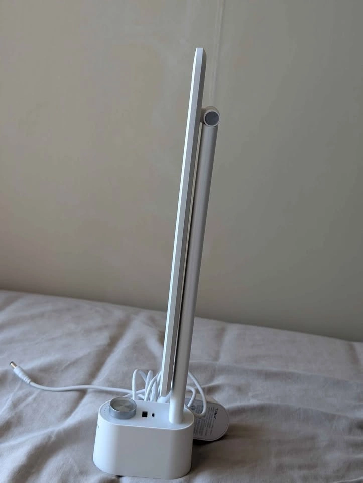 Honeywell LED Desk Lamp Sunturalux HWT-H01 w/USB Ports - photo 2