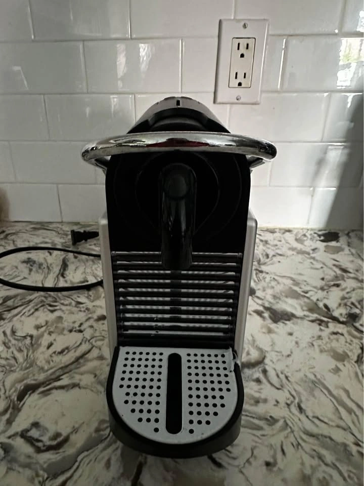 Nespresso Pixie Espresso Machine - photo 2