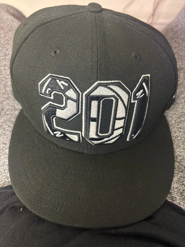 Scroll thru there’s more hats image indicator(3)