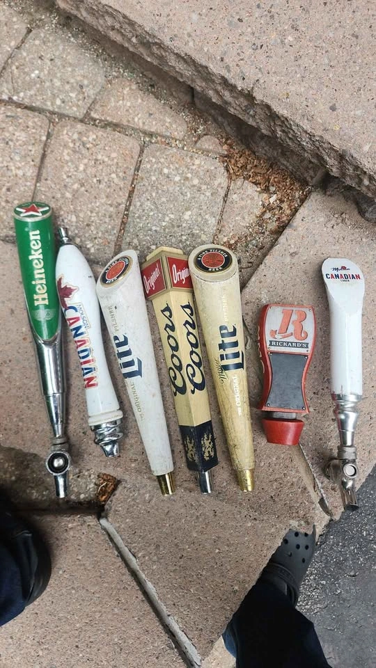 Beer Tap Handles Collection - Heineken, Canadian, Miller Lite - photo 2
