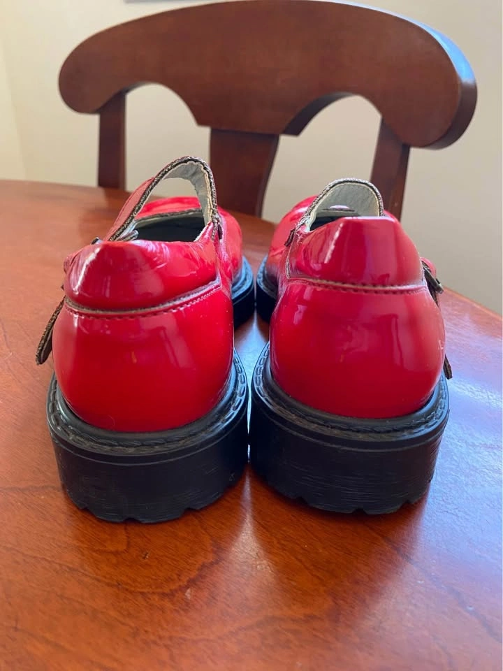 Girls red leather dress shoes size 1 kids - photo 3