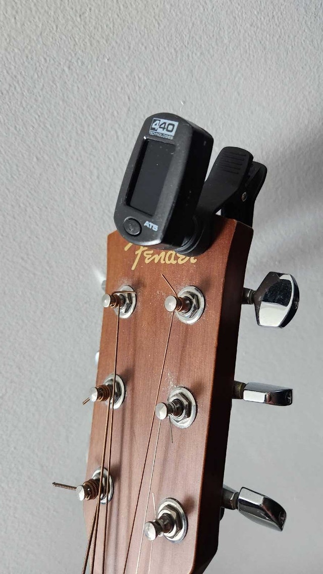 440 Technologies AT5 Guitar Tuner – Like New Condition - photo 4