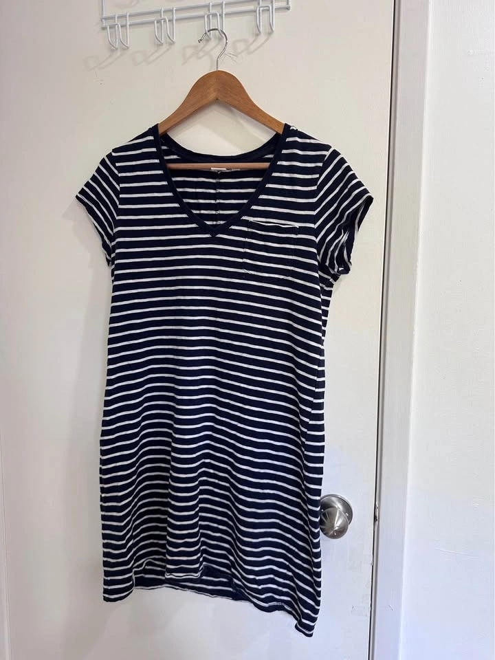 M | GAP t-shirt dress - photo 2